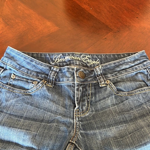 Woman’s Jeans - Picture 2 of 5